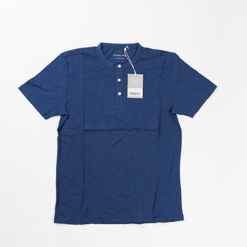 Everlane Men's Blue Henley T-shirt